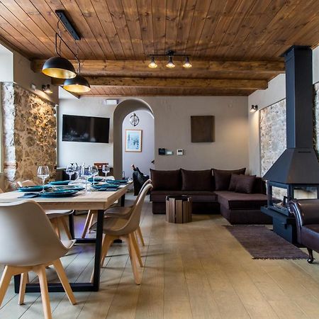 شقة Iole Boutique House نافبليو المظهر الخارجي الصورة