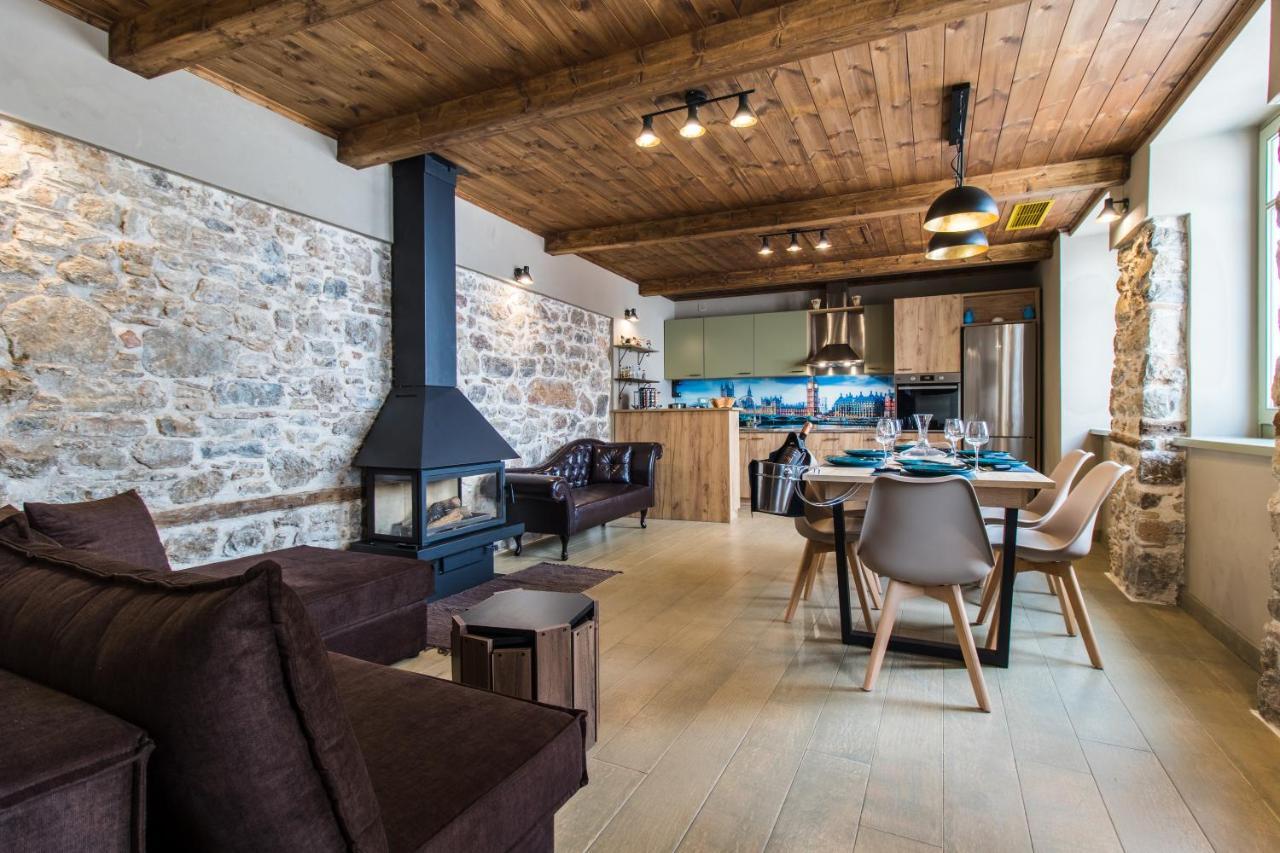 شقة Iole Boutique House نافبليو المظهر الخارجي الصورة